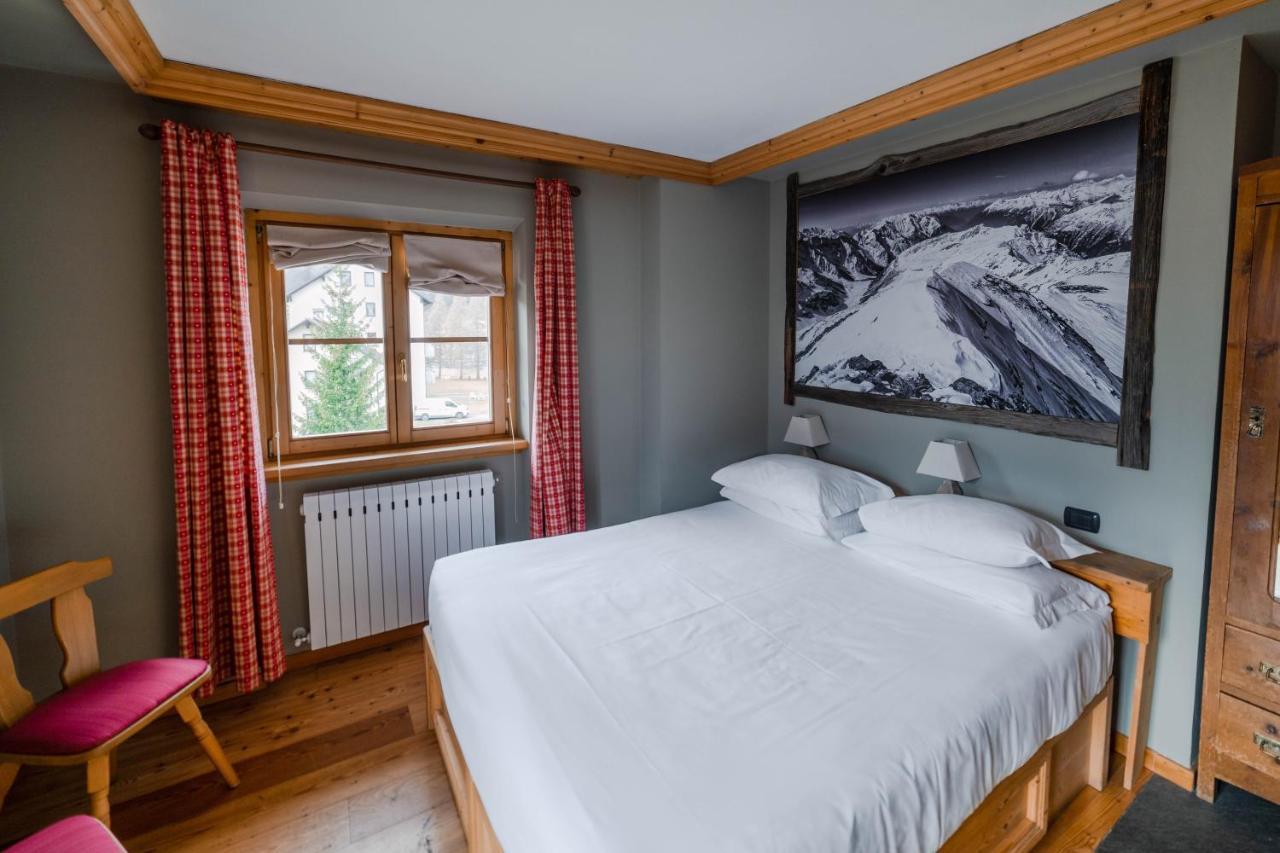 Alpi & Golf Hotel Bormio Exterior photo