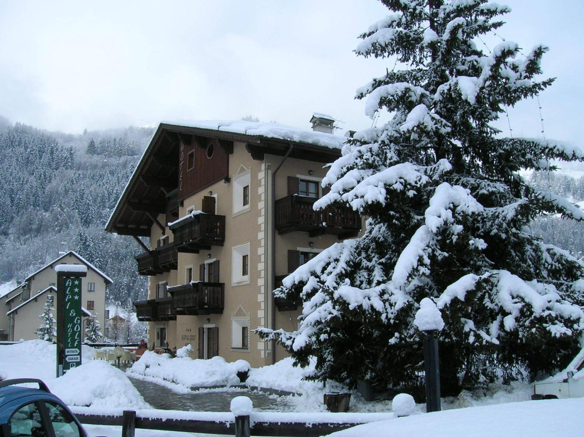 Alpi & Golf Hotel Bormio Exterior photo